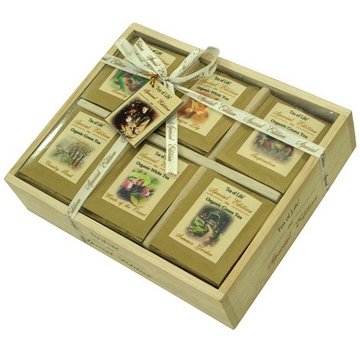 картинка 6 видов органического чая Tea of Life в деревянной упаковке магазин Ruscoffee.ru- являющийся одним из лидеров в кофейной индустрии картинка 6 видов органического чая Tea of Life в деревянной упаковке от магазина Ruscoffee.ru