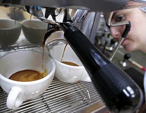 Производство натурального молотого кофе может быть одним из перспективных направлений для открытия бизнеса