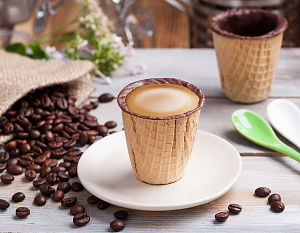 Съедобные чашки от Lavazza. Халявного кофе в Ялте не будет, бариста смутили футболисты «Ливерпуля»